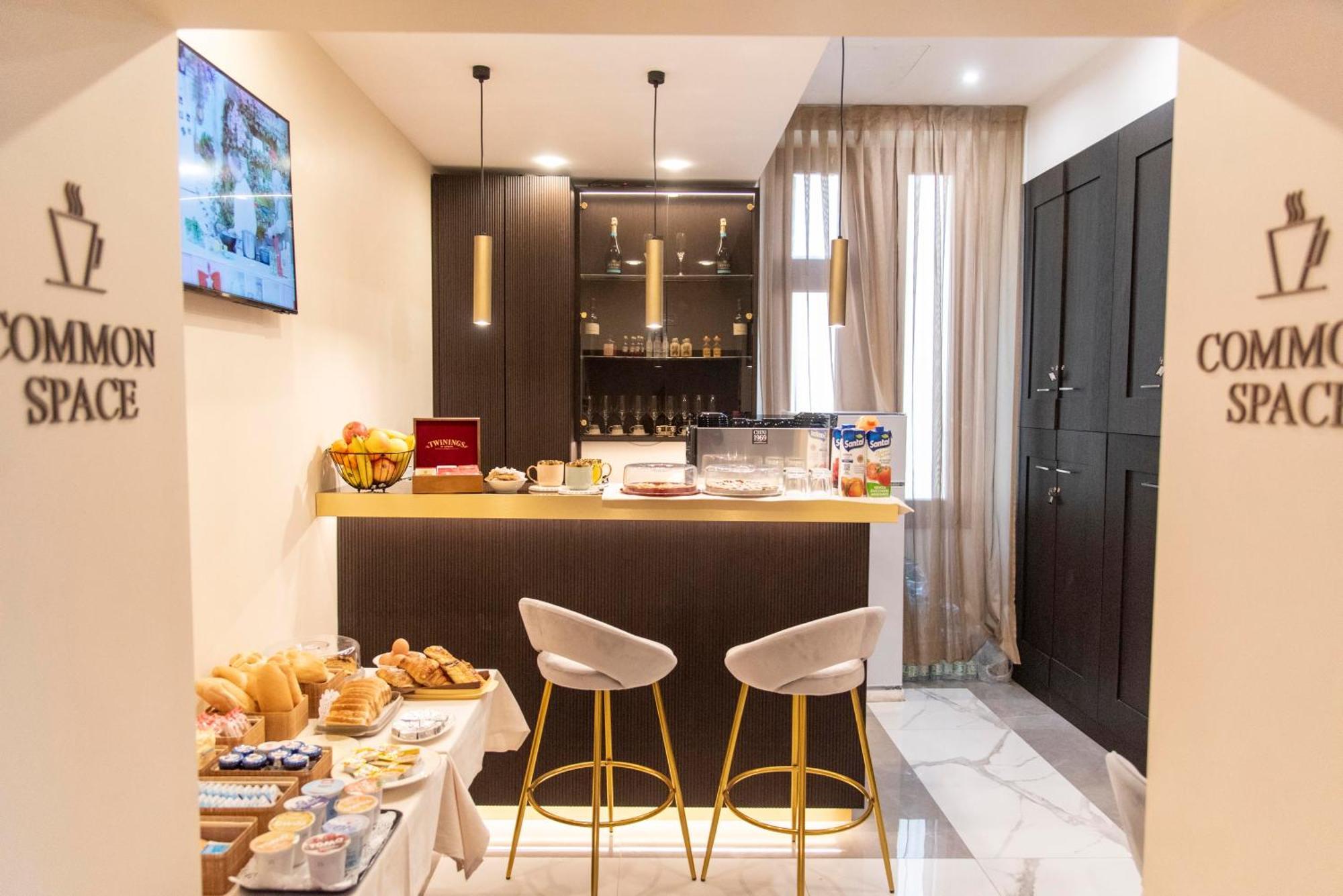 Adelaide Suite Dreams Рим Екстер'єр фото